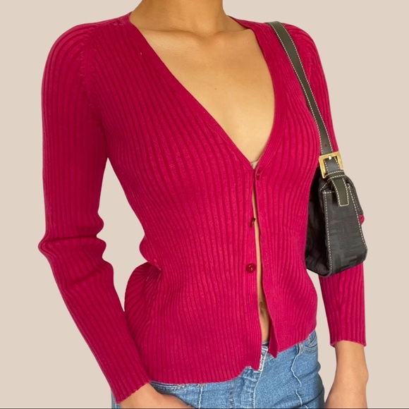 Burgundy cardigan โค๏ธ - Picture 2 of 4